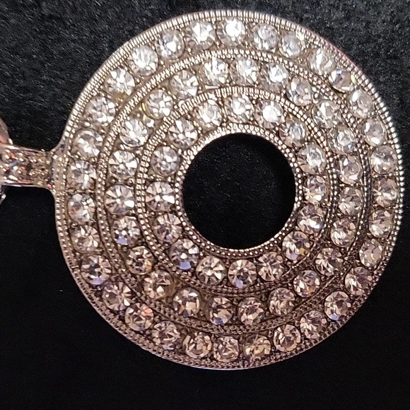 Holiday - Picture 2 of 3